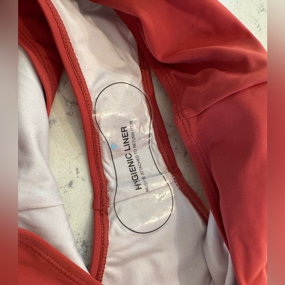 Cupshe Marsala twisted high waisted bikini bottoms Size Medium swim suit - Picture 4 of 9